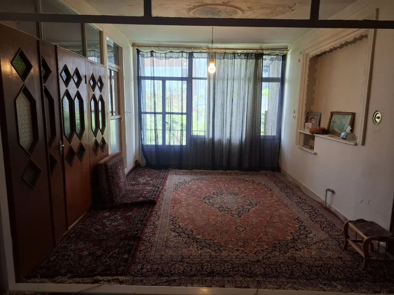 منزل ۲طبقه مسکونی منوچهری