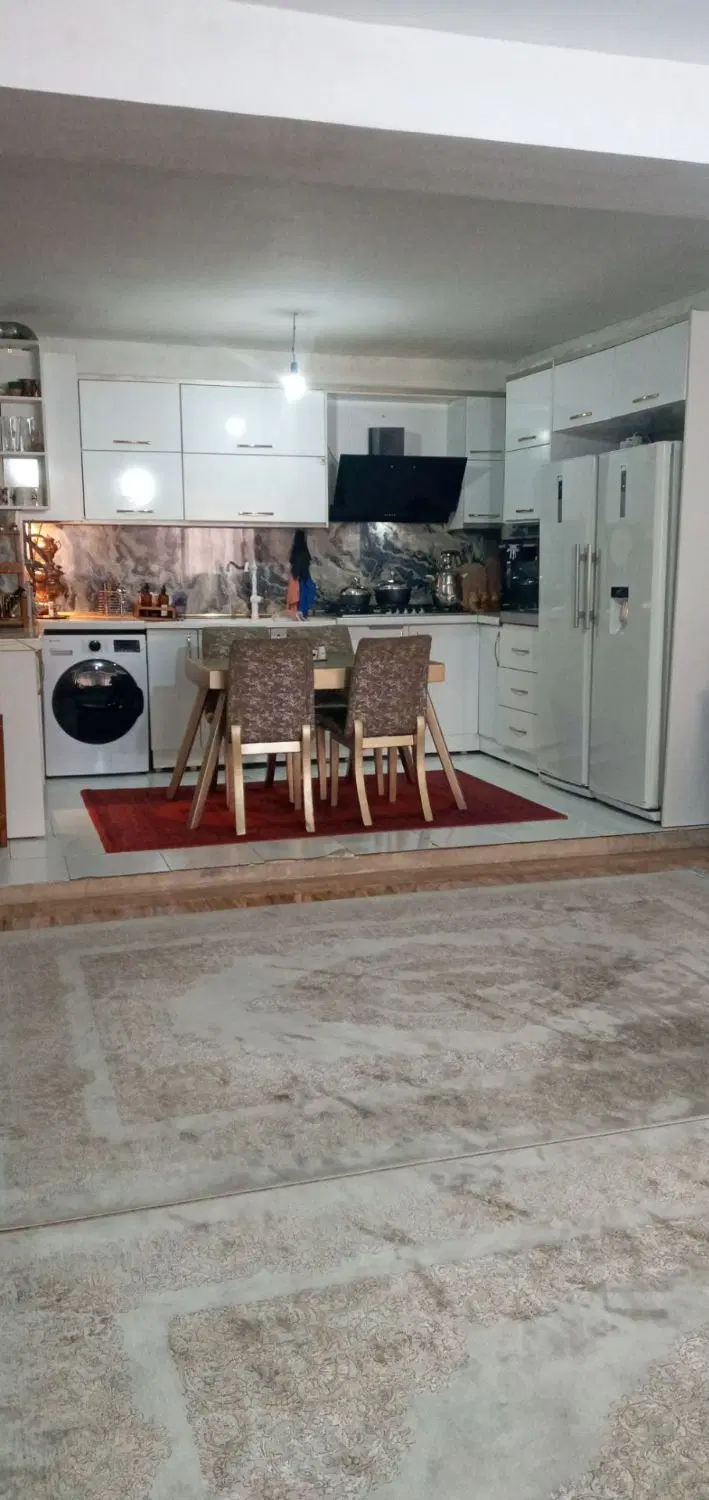 خانه ۹۶ متر آبشناسان