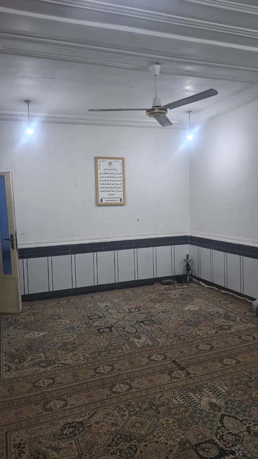 کنار فلکه آذربایحان