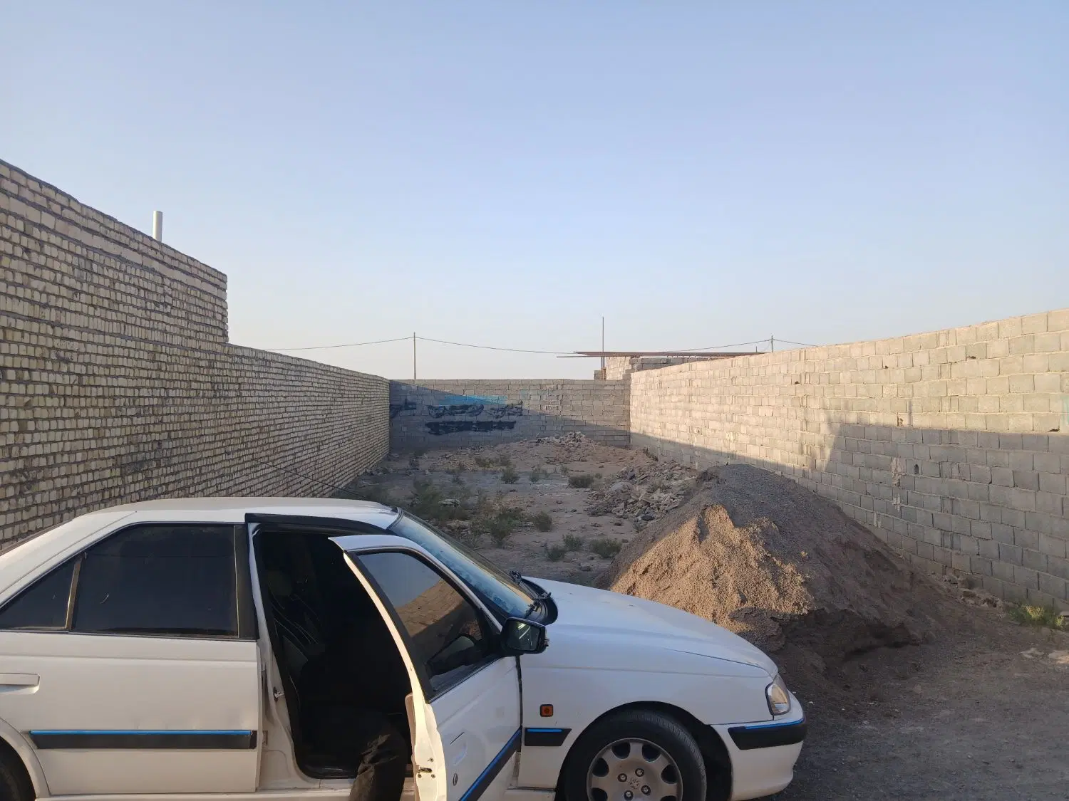 خونه باغ صفکاری شده و زمین . دشت صدر