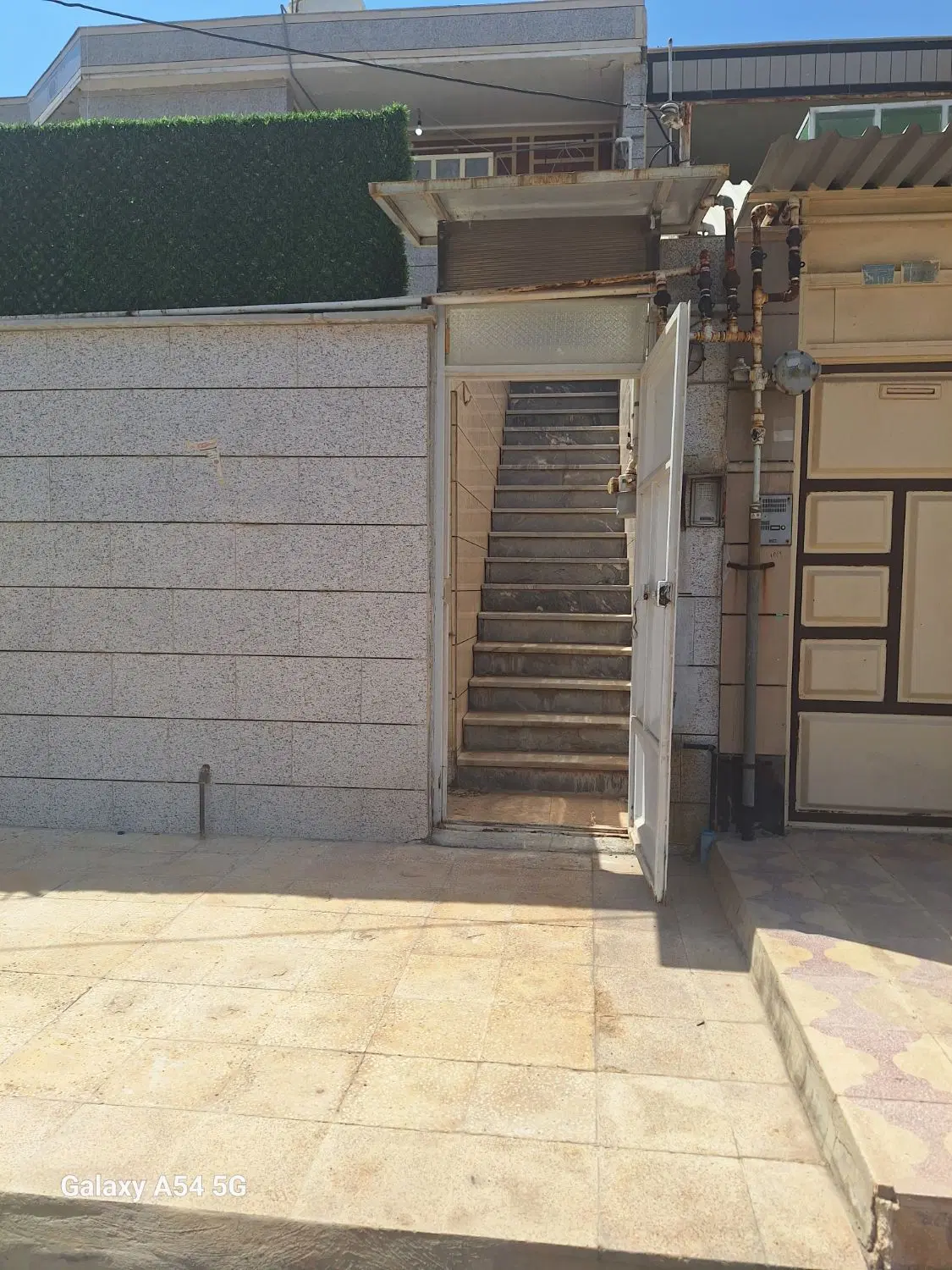 فروش یک واحدپشت بیمارستان نفت