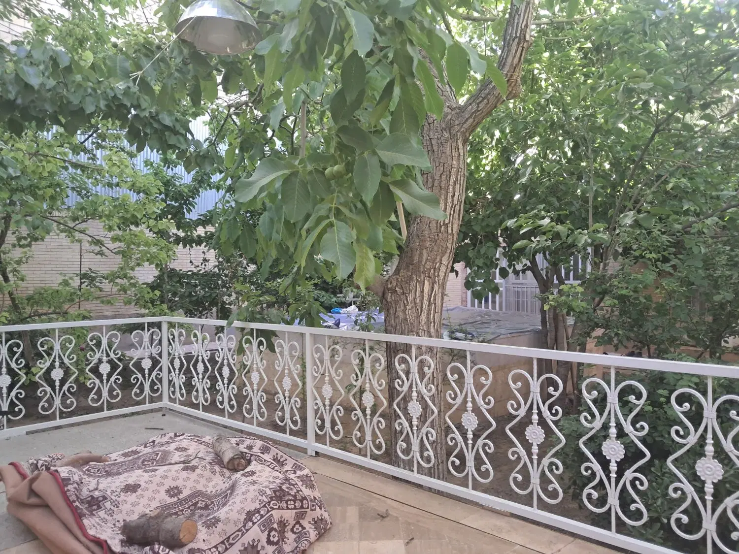 خانه باغ بنادک سادات