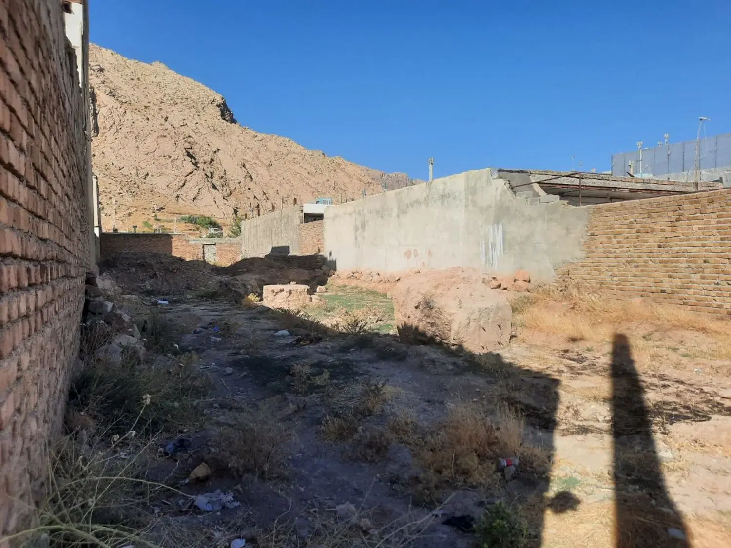 زمین مسکونی