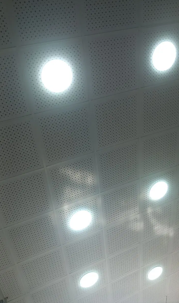 مغازه ۳۰ متر بر خیابان علی آباد بسمت ججین