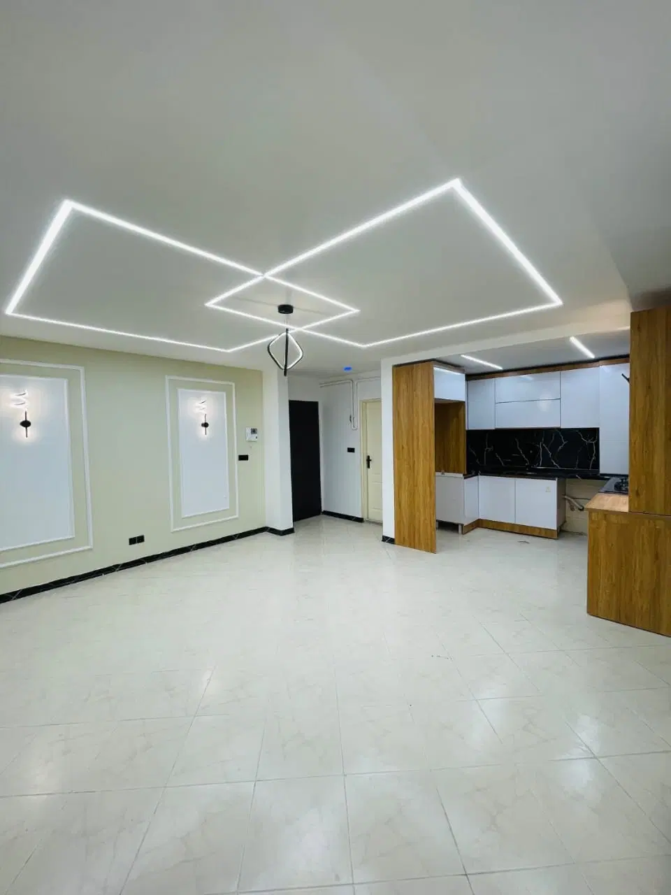 آپارتمان ۹۰ متری فول لاکچری