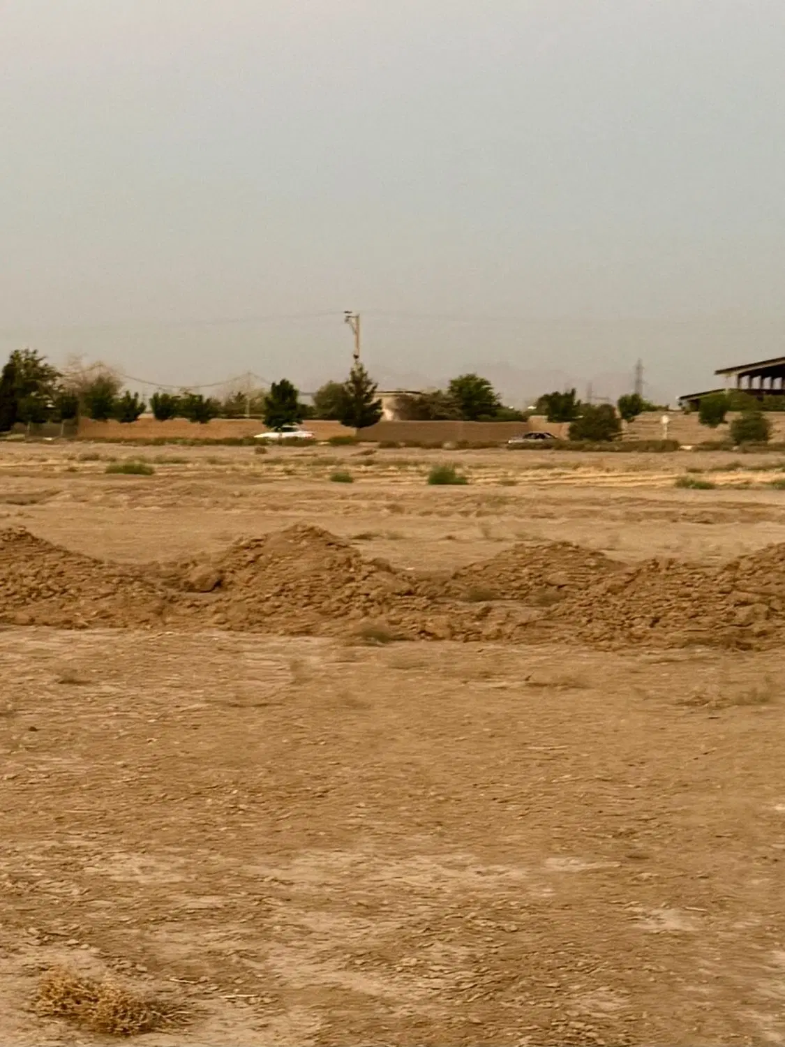 زمین مسکونی ،، باغ ویلا ،، با پروانه ساخت و مجوز