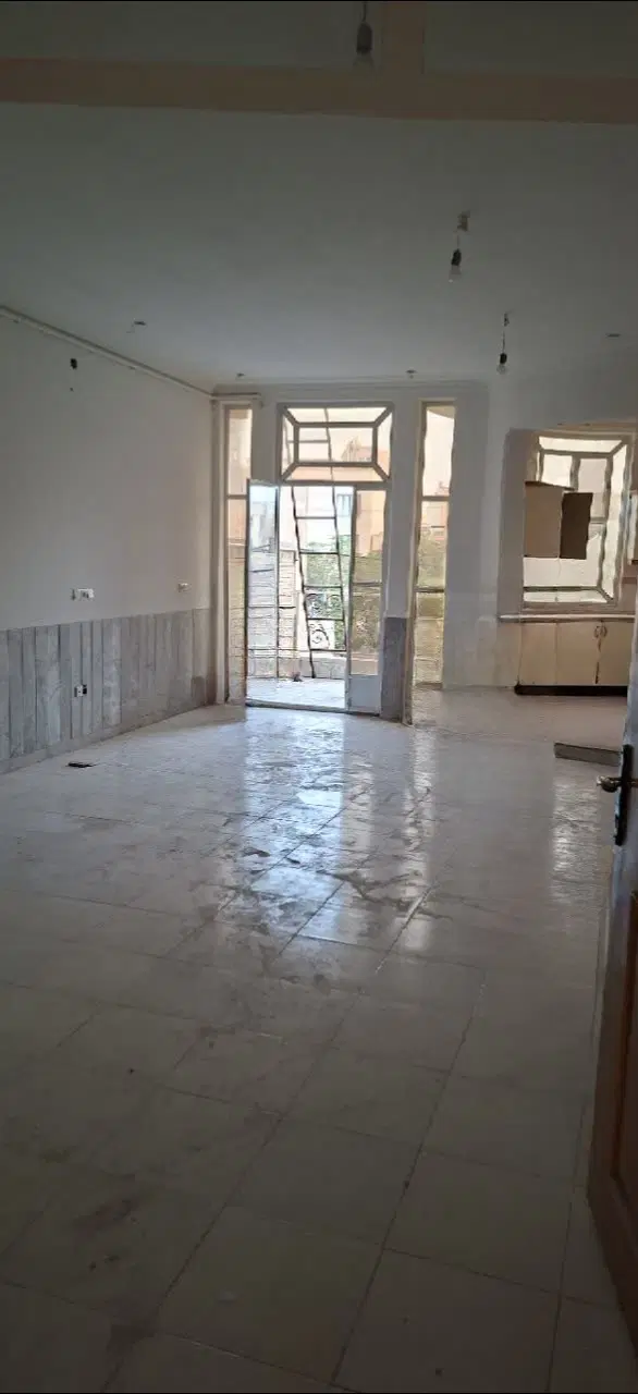 اجاره طبقه دوم دو خوابه کوچه لاله بلوار فلسطین