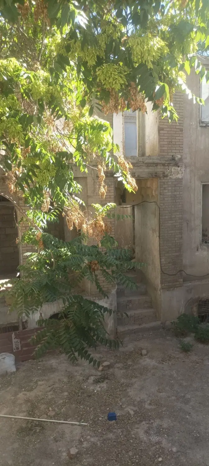 فروش یکباب خانه مسکونی وکلنگی درتهران