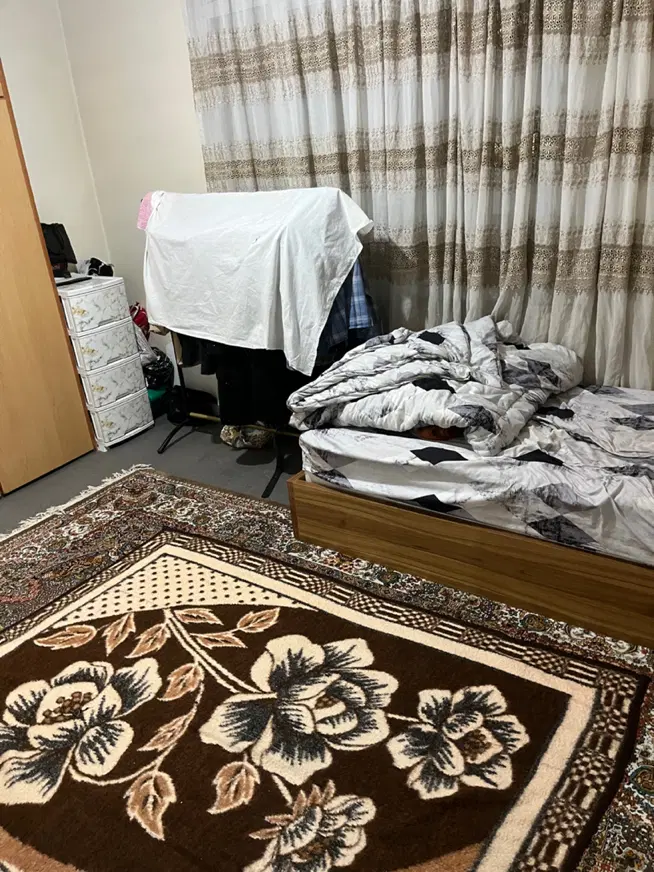 90 متر در میدان امام حسین