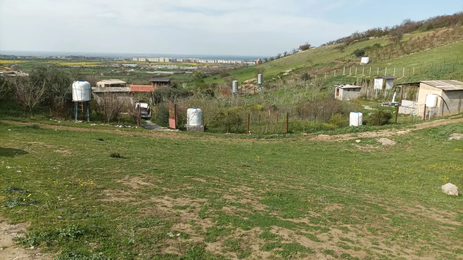زمین در روستای سعد آباد گرگان  کنار بافت