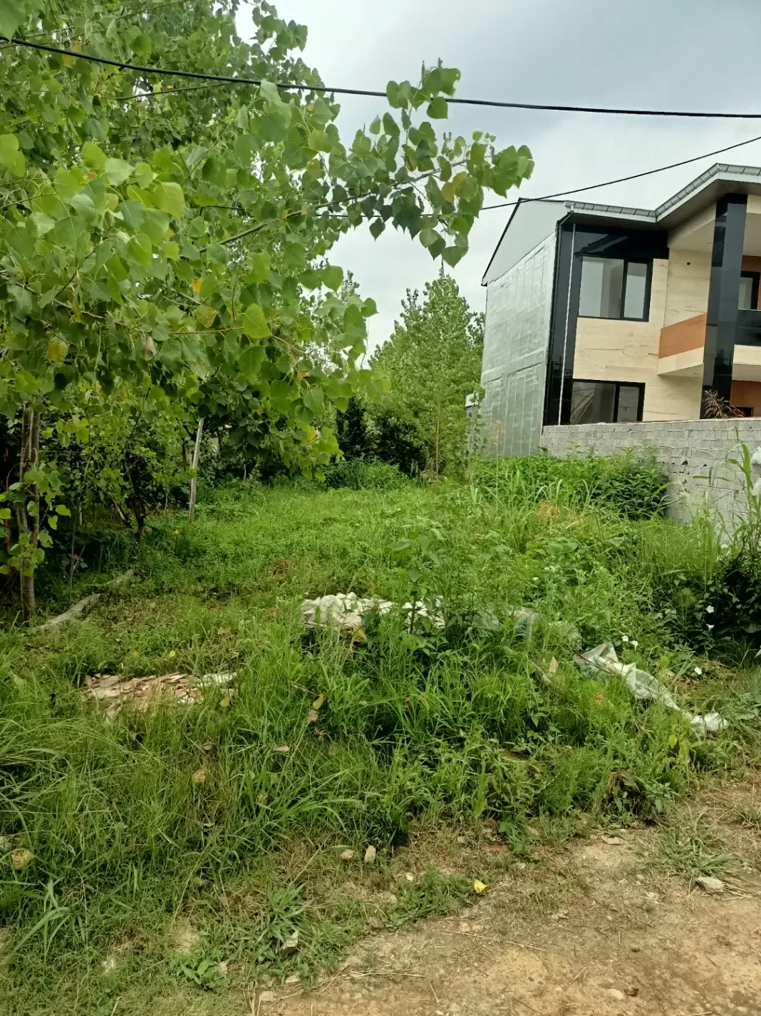زمین مسکونی