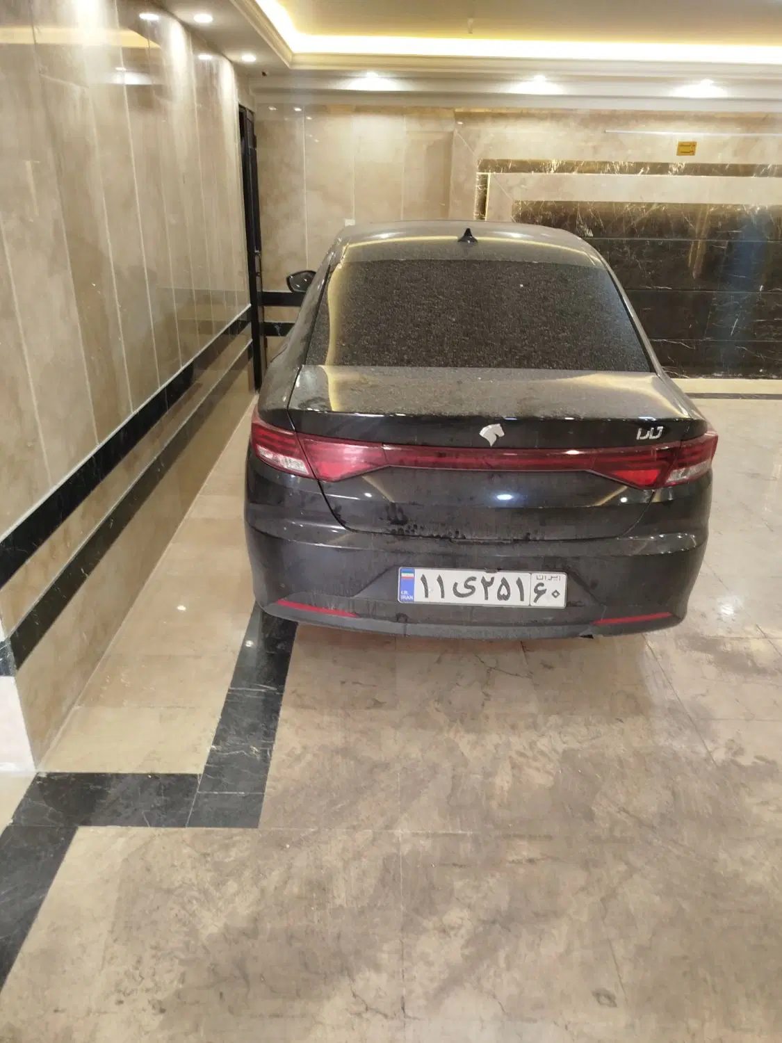 اجاره پارکینگ ماشین یکساله