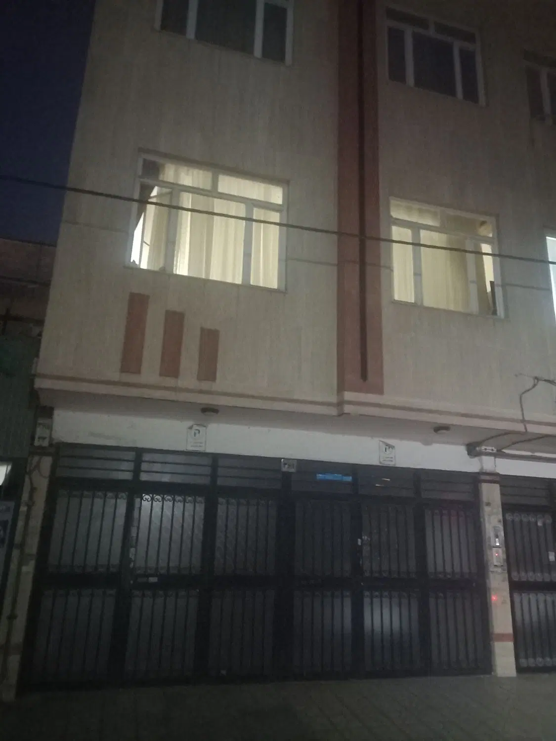 آپارتمان ۱۲۰ متر دوخوابه شیک زیر فی منطقه