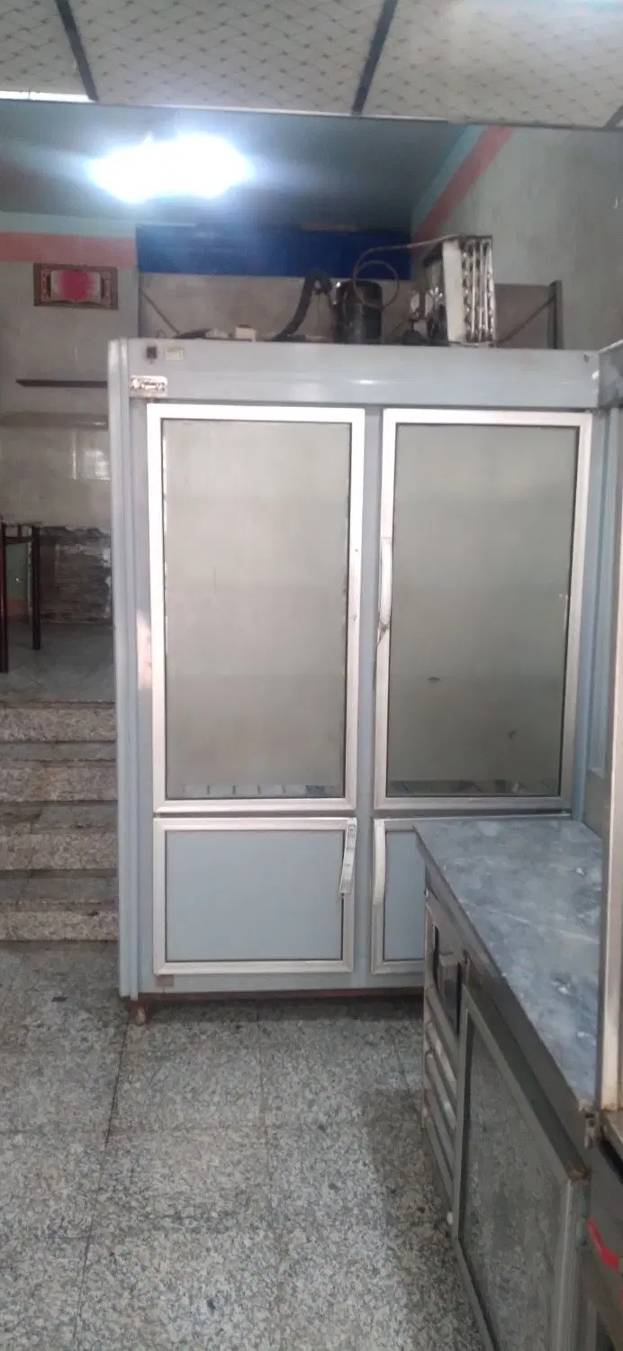 مغازه ۴۰ متری   تجاری رهن واجاره داده می‌شود