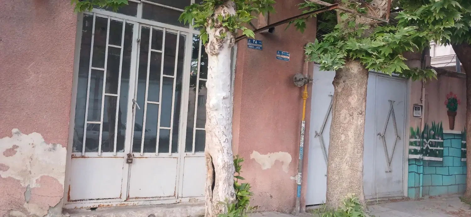 فروش مغازه با خونه ویلایی سند تک برگ زیرقیمت
