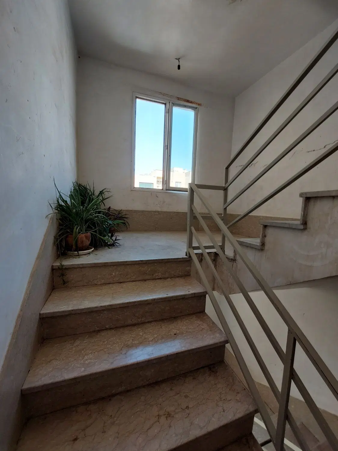 اجاره واحد مسکونی عرفان ۲