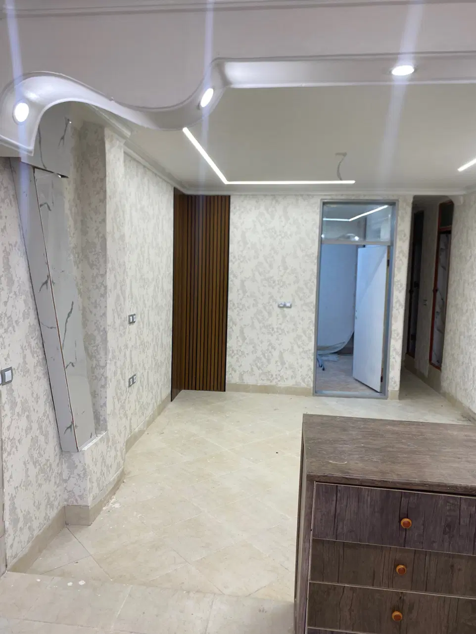 فروش آپارتمان ابتدای هوانیروز ۵۵ متری