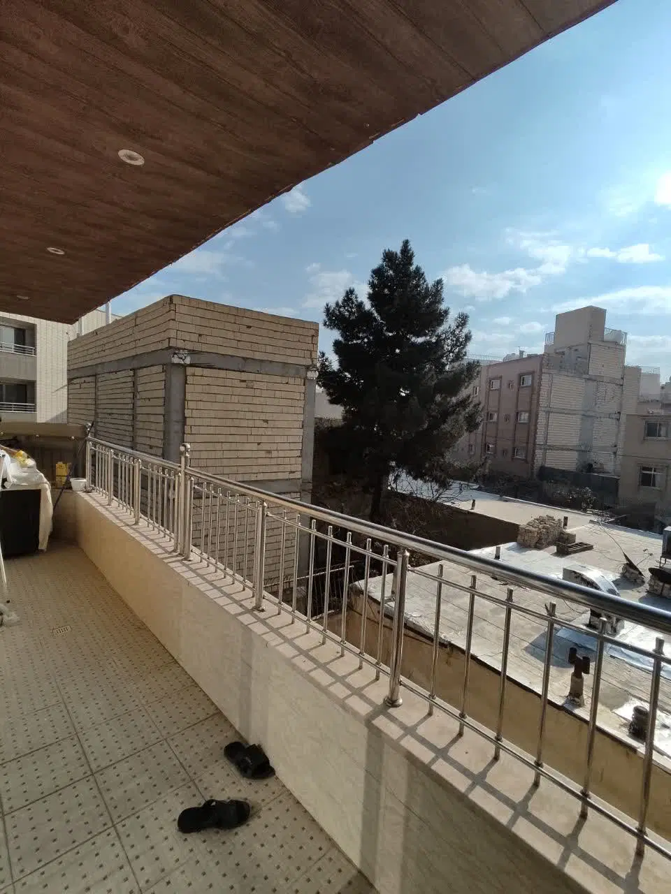 واحد ۳ خوابه ۱۳۰ متری شیک و غرق نور