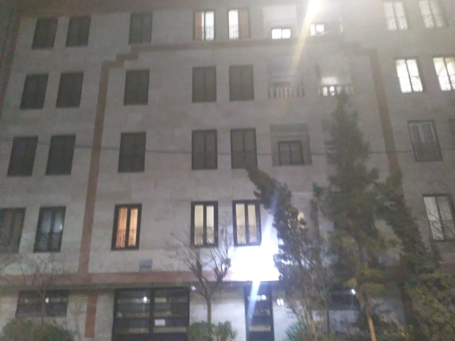 آپارتمان ۱۱۰ متری ، روبه نما ،سنبل