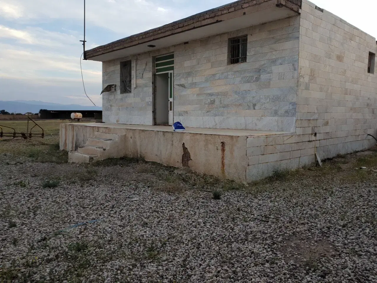 اتوبان تهران ساوه ۲۰۰۰۰ متر زمین