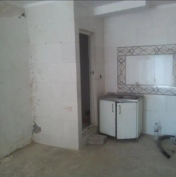 یک باب مغازه 33متری در پاکدشت