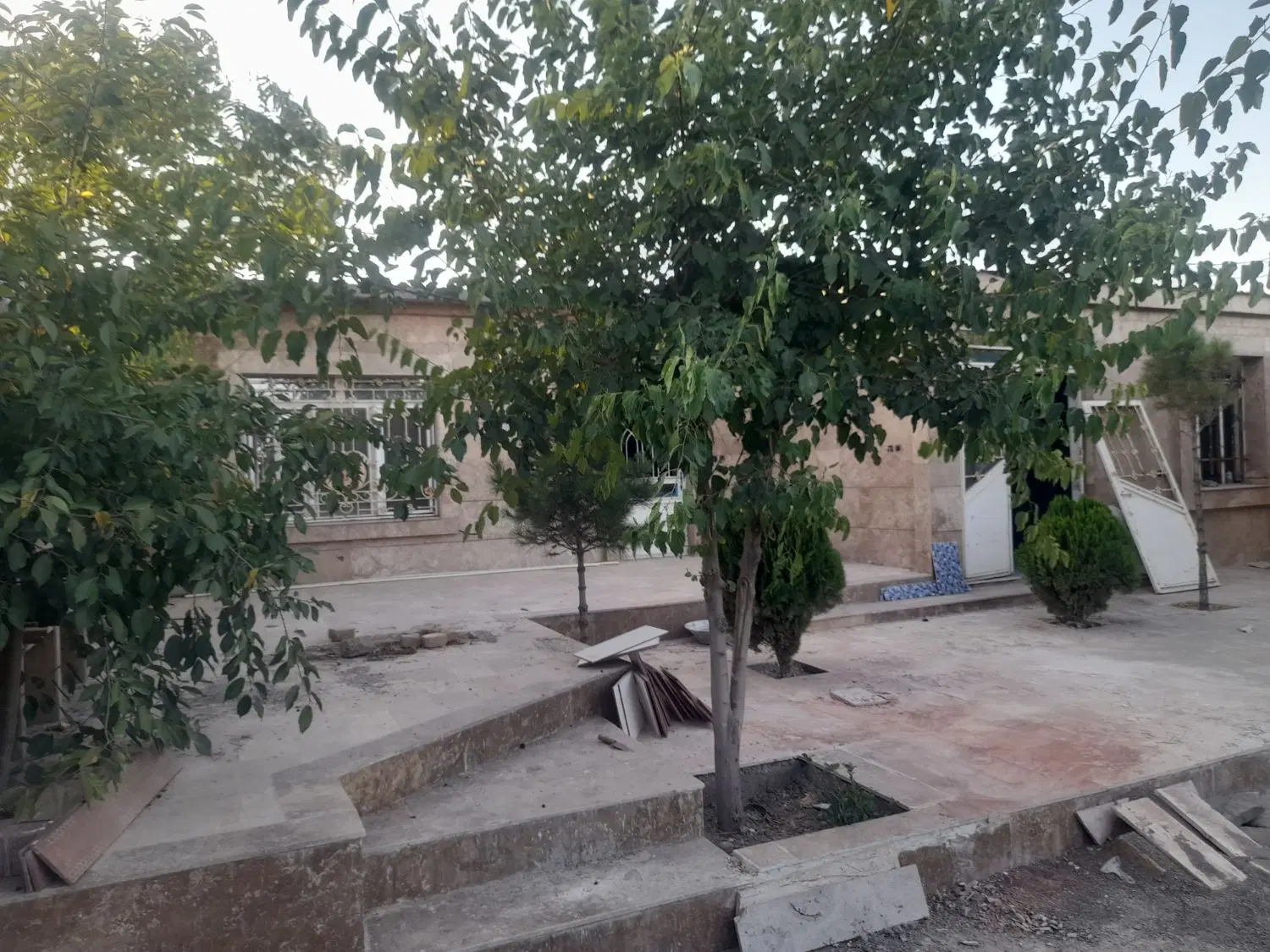 باغ ویلا استخر داخل  با کلیه امکانات