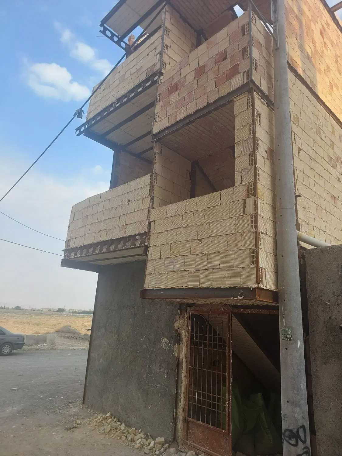 واحد سفت کاری شده ۷۳ متر