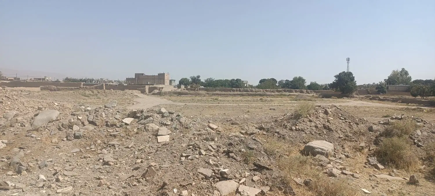 زمین فروشی