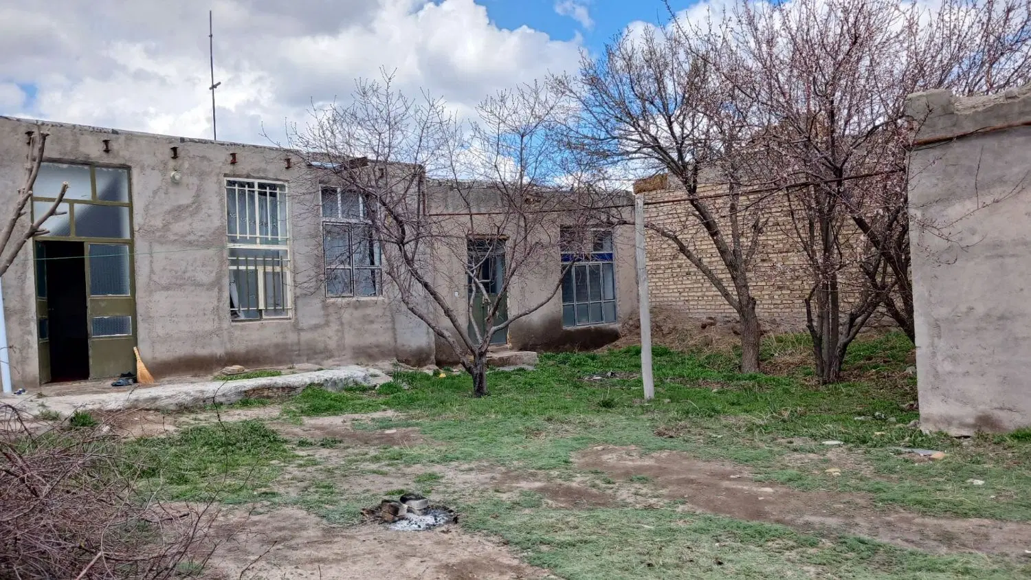 زمین ویلایی 300متر