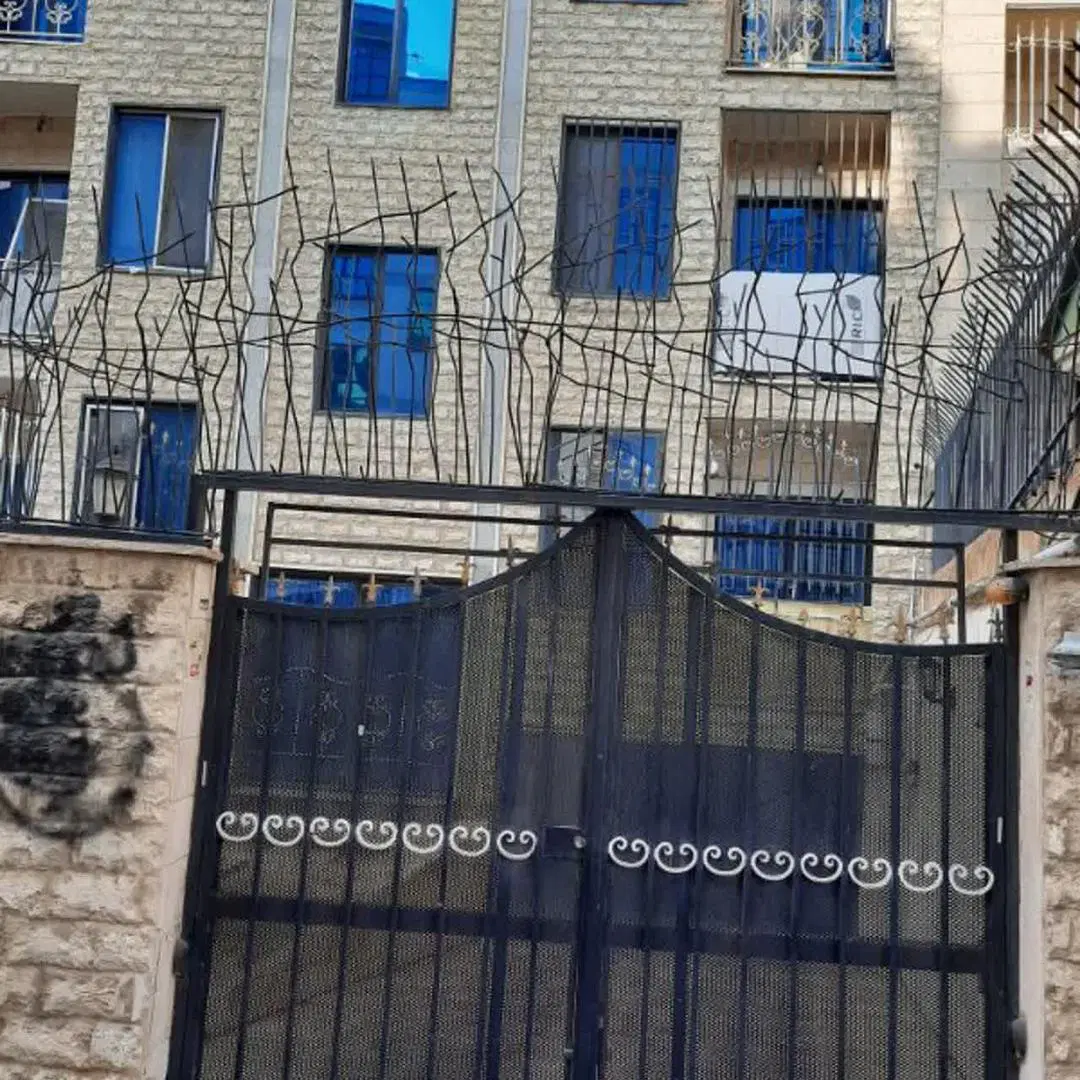 ۸۴ متر فول امکانات رو به افتاب سازمان برنامه