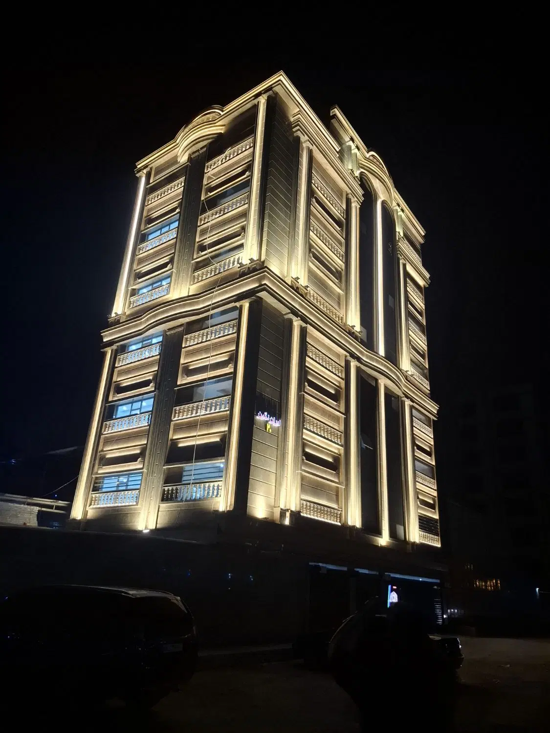 واحد اداری رهن ۷۲متری بلوارمعلم صددستگاه