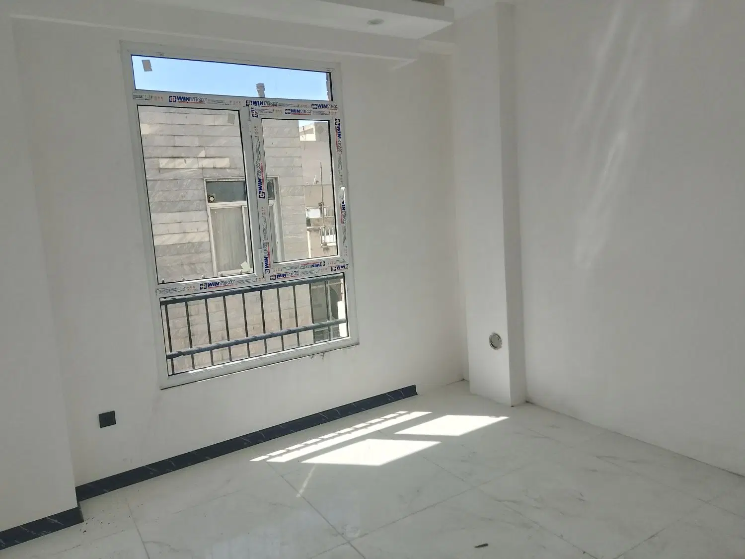 ۵۳مترط اول_ پارکینگ_خیابان محبوب مجاز غربی