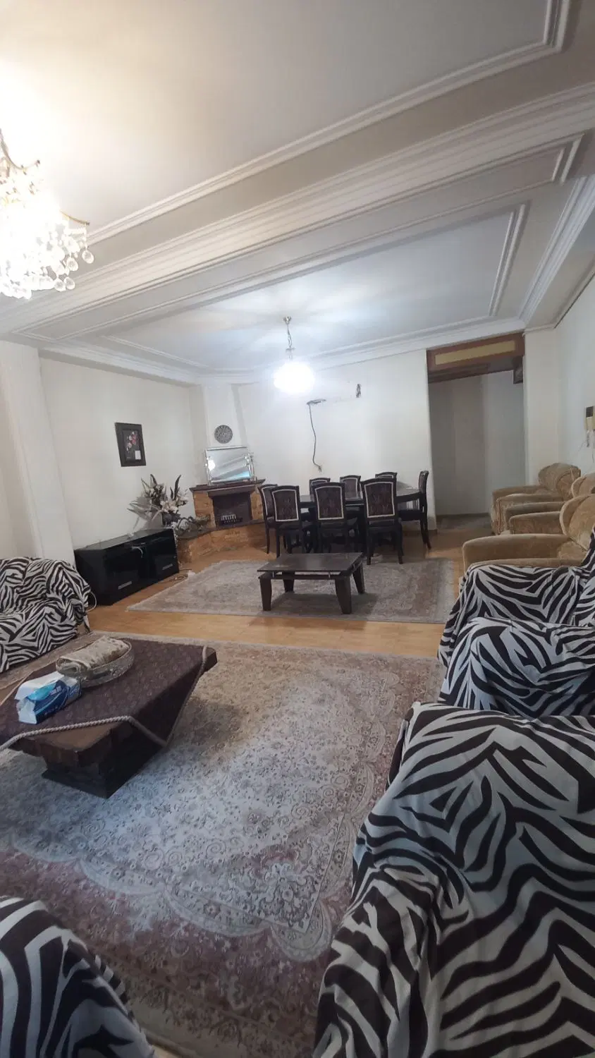 ۹۵ متر ۲ خواب پارکینگ اختصاصی فول امکانات