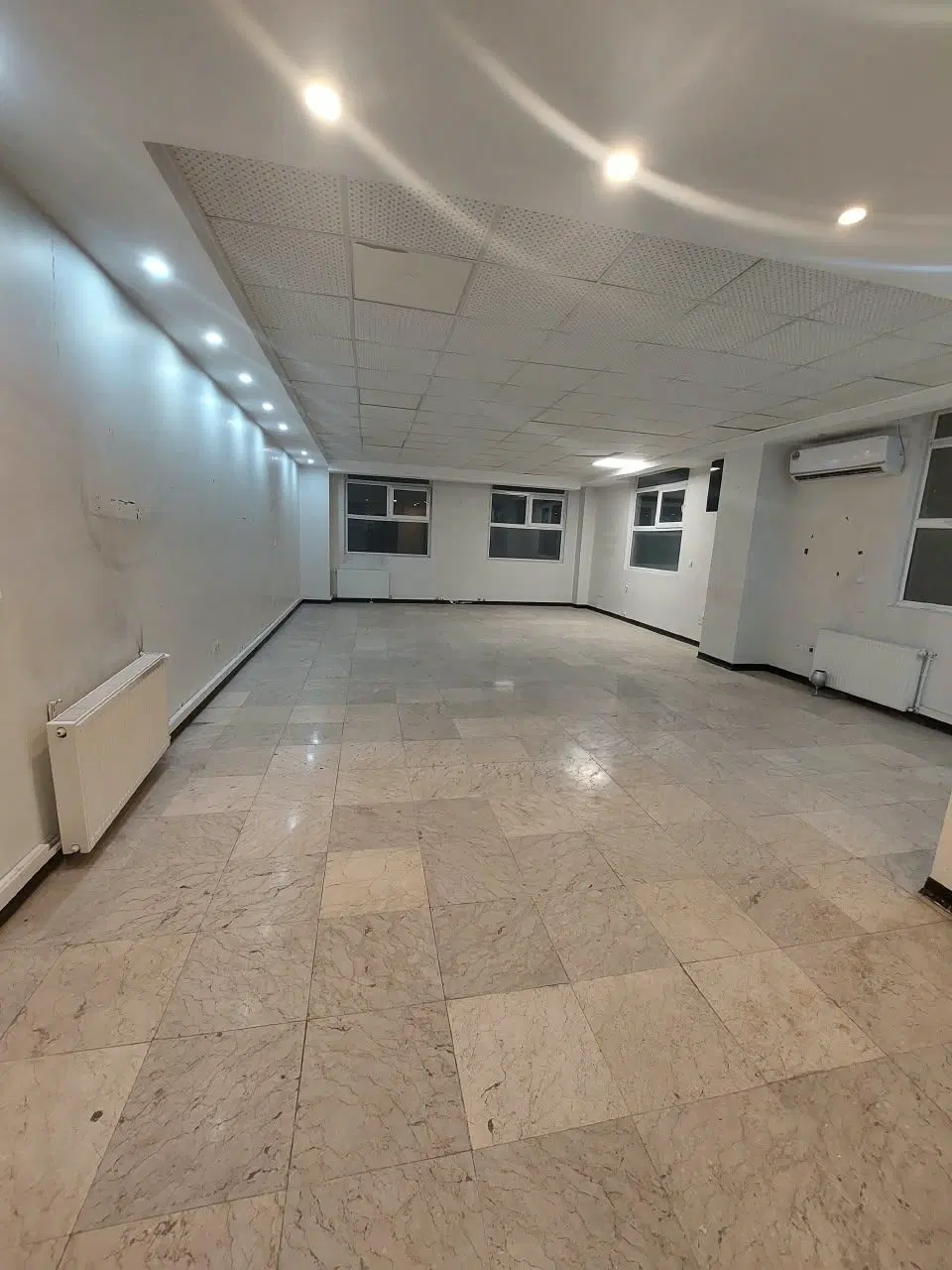 واحد اداری ۶۳ متر مهرشهر فاز ۱
