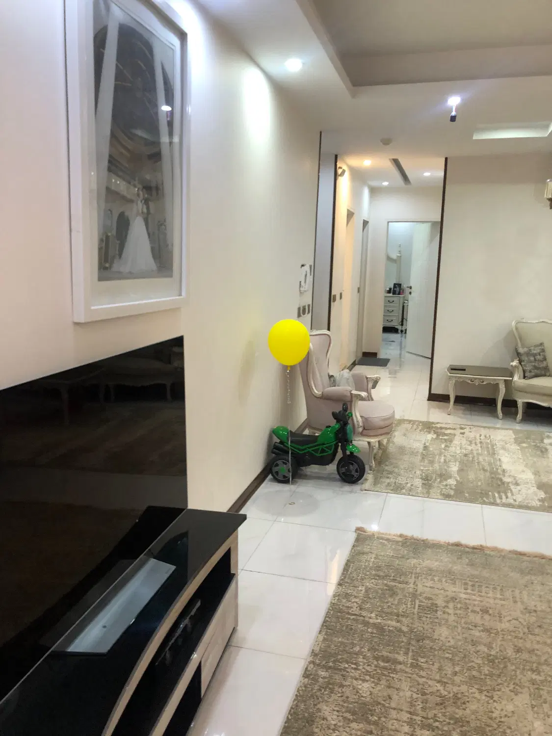 آپارتمان ۱۰۵متر ۳ خواب ۲ پارکینگ سندی