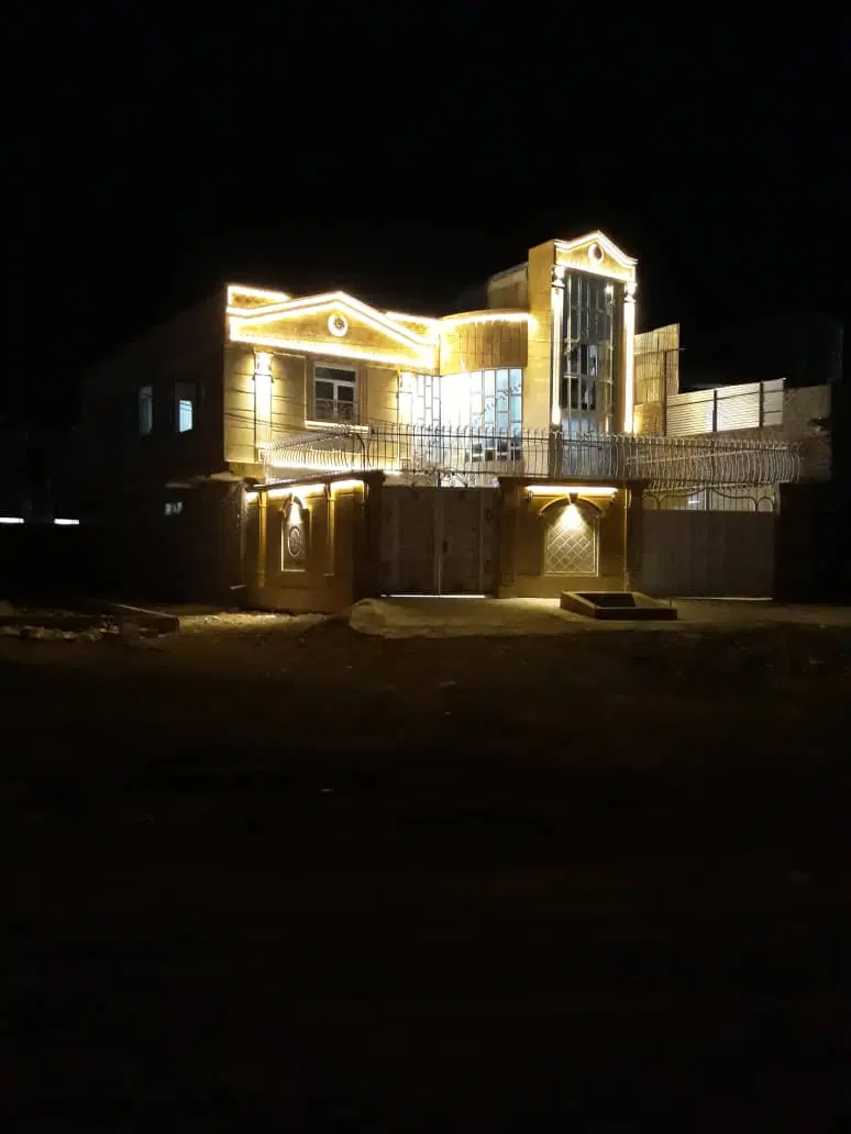 منزل فروشی لب سنگی