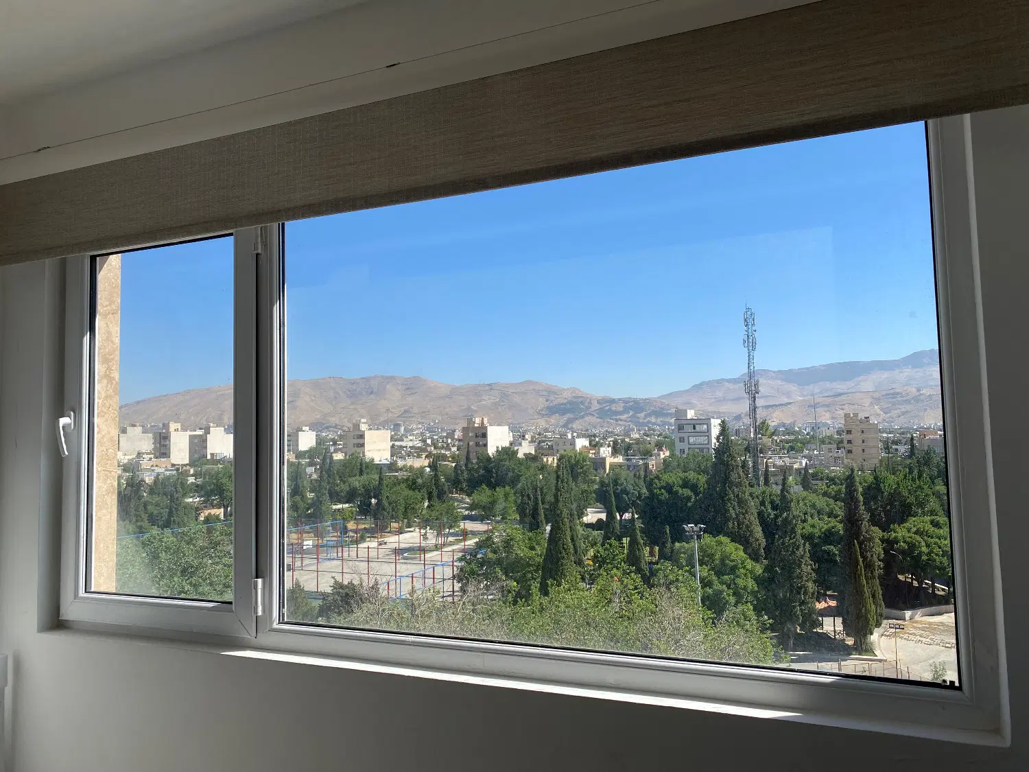 دوواحد ۱۰۰متری تکمیل ۱۴۰۴