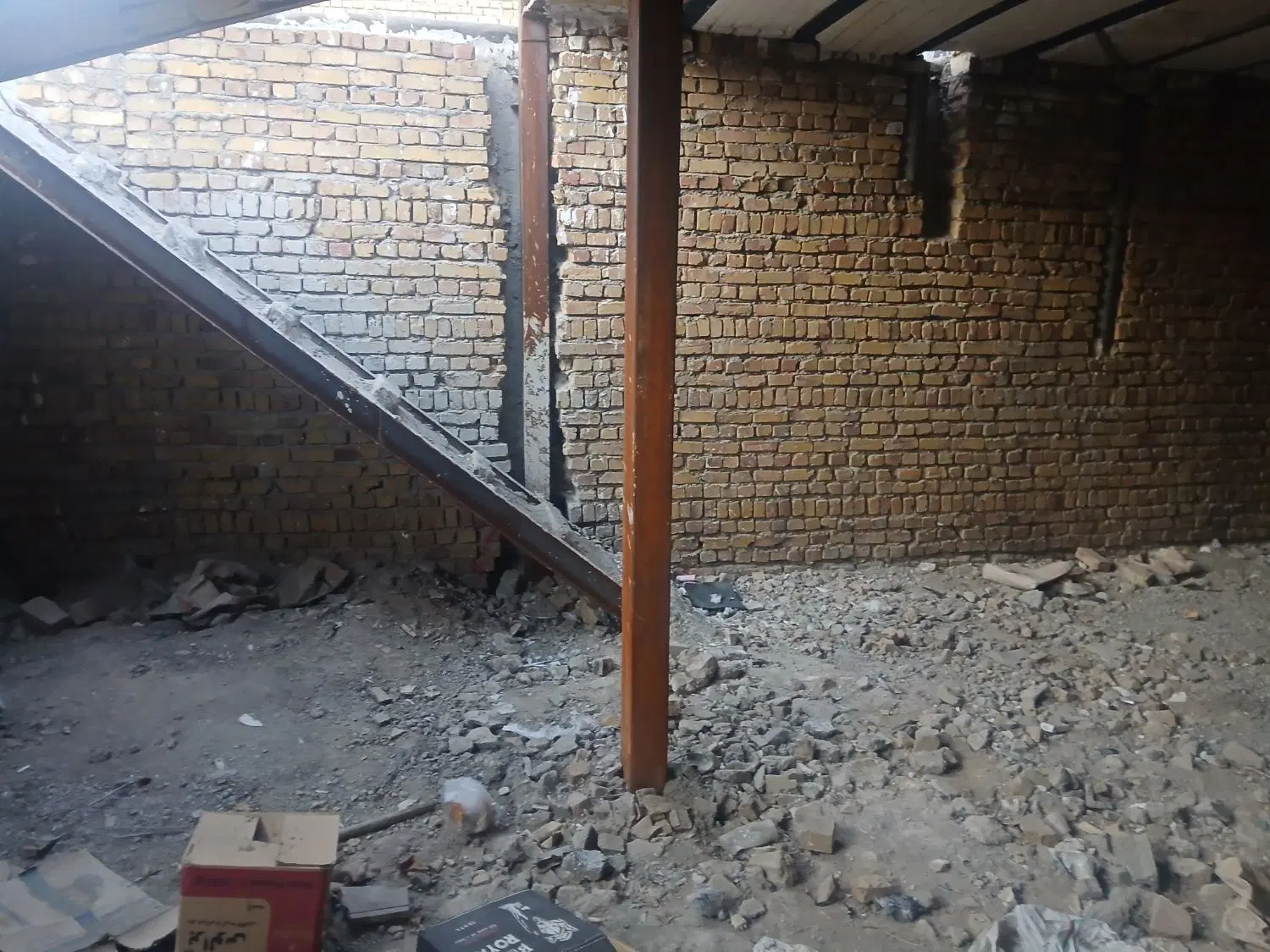 چهار دیواری سقف تیرچه 75متر