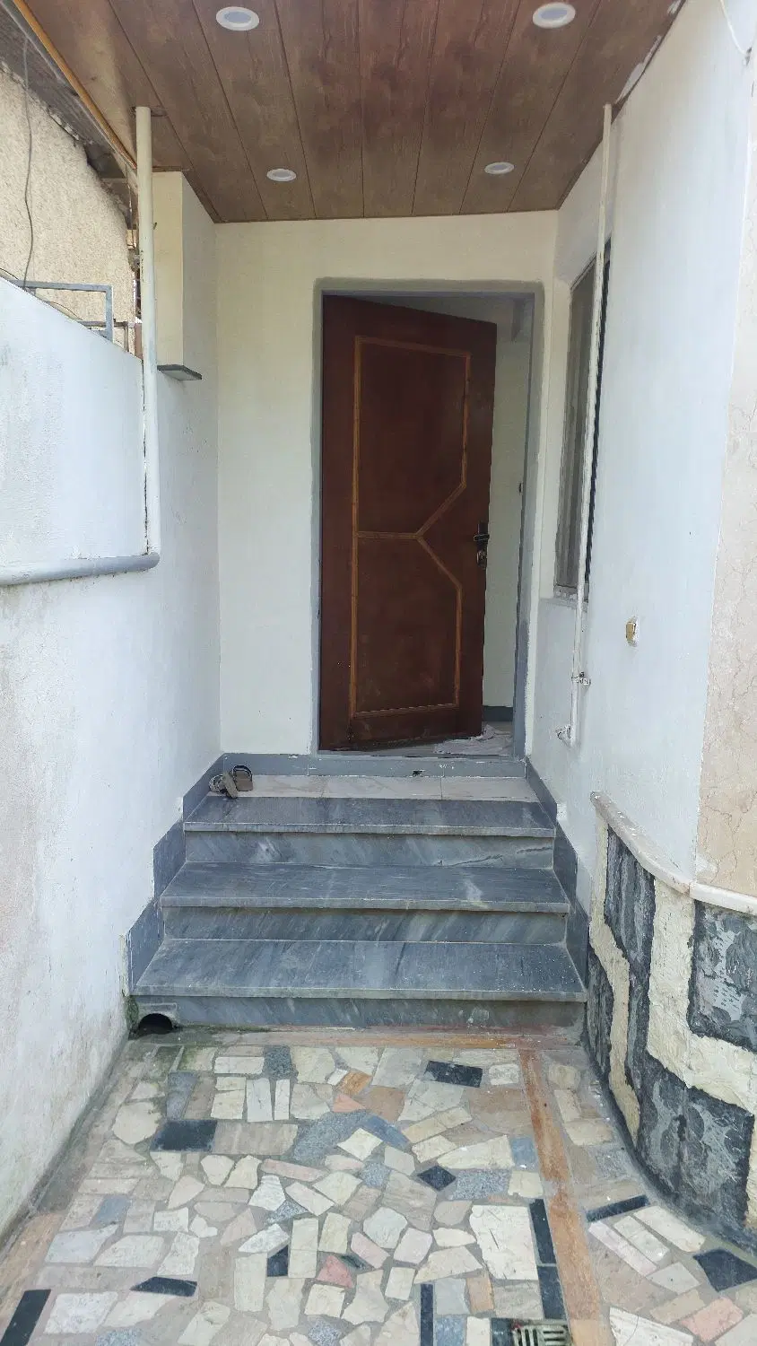 اجاره واحد ۷۵ متری در چالوس