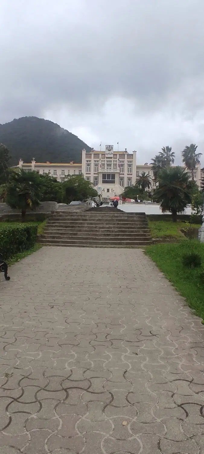 همخونه میخوام
