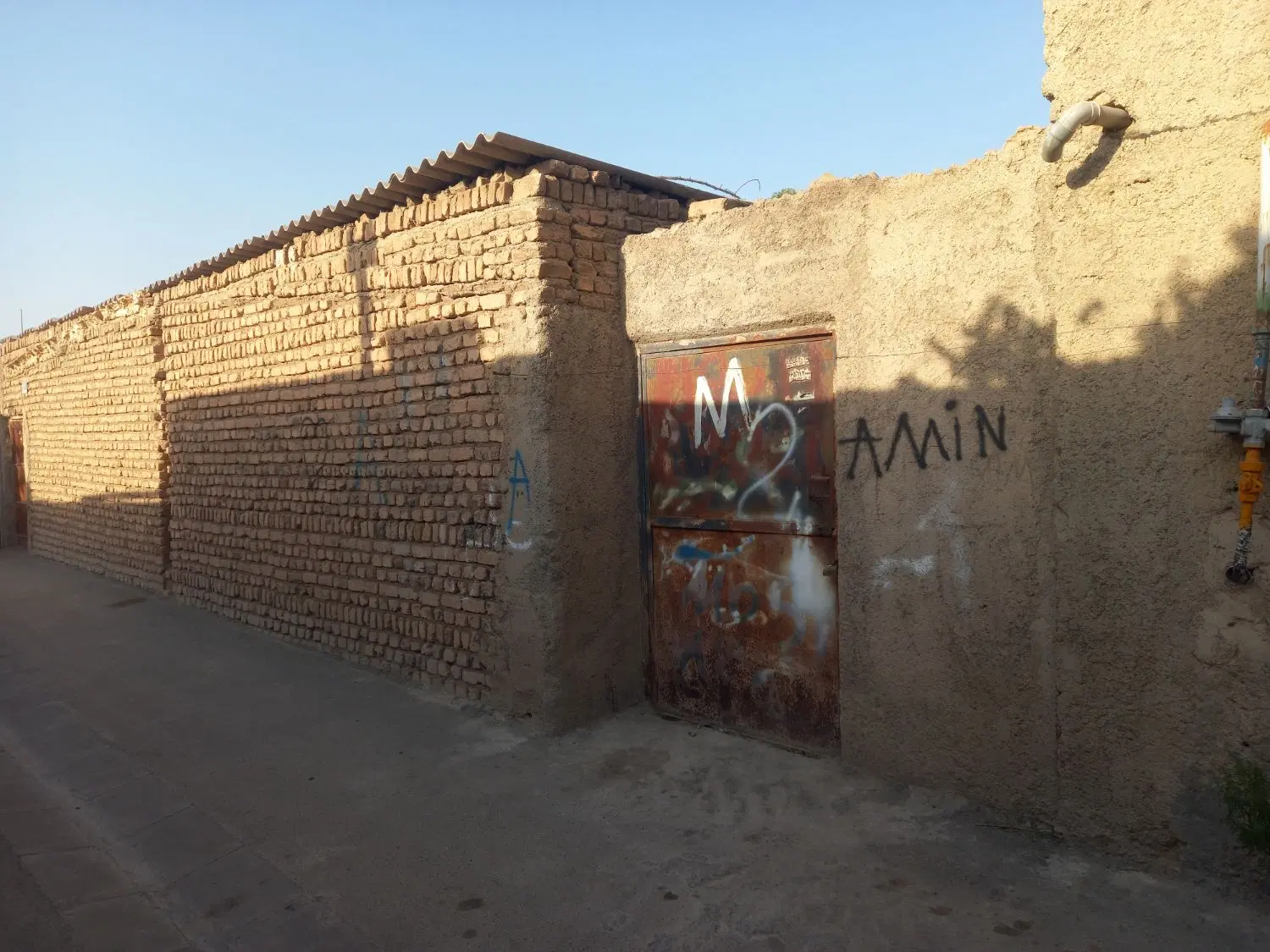 زمین مسکونی (بیدگنه)