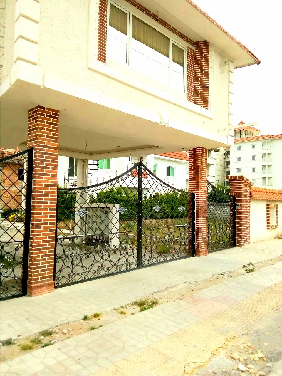 ۳۲۹ متر زمین پلاک یک تاپ لوکیشن معاوضه
