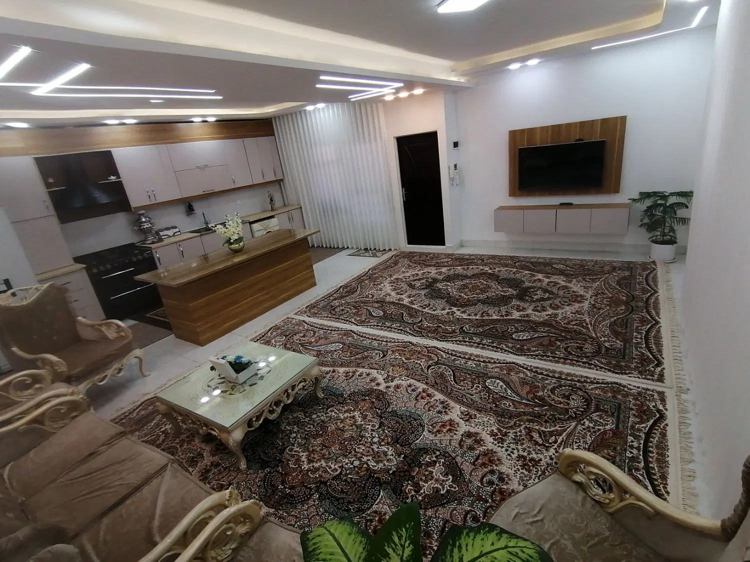 ویلایی دونبش ۱۰۰متری،خ صفا