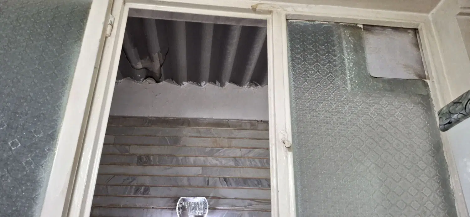 حیاط ۵۰ متری ۱۰۰ رهن و۷ تومن اجاره