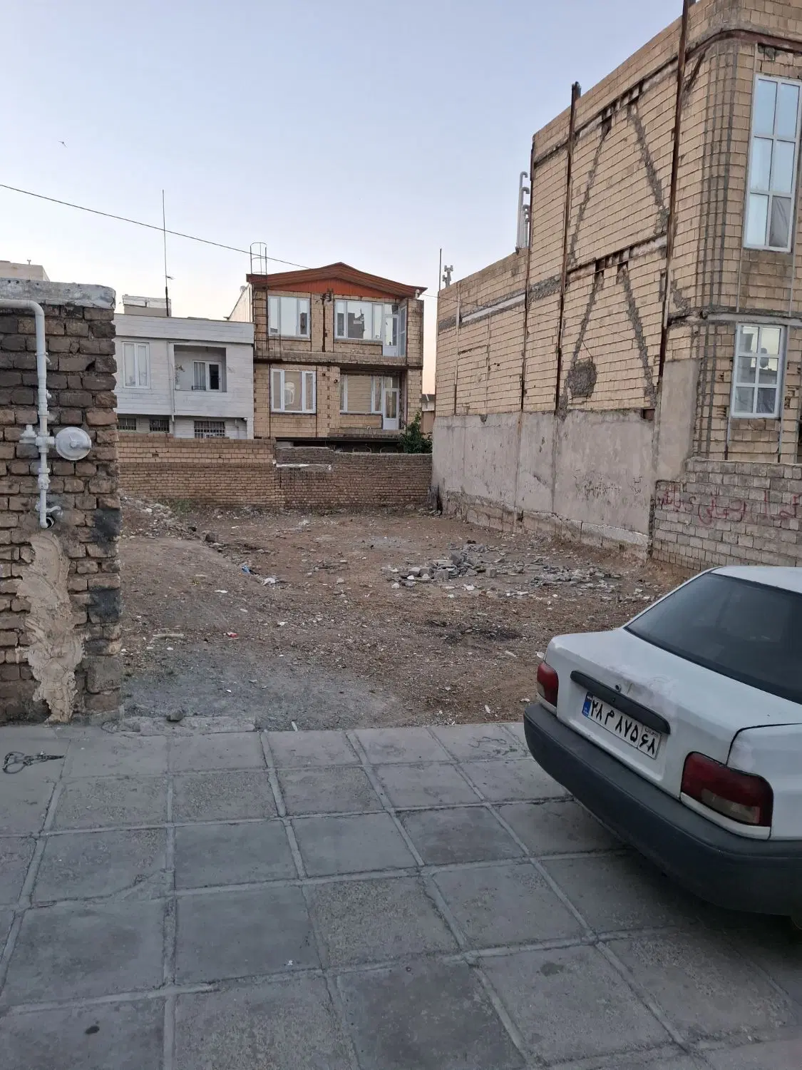زمین مسکونی آماده ساخت