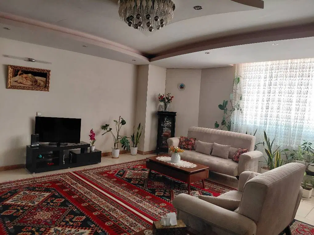 ۱۲۰متری ۲خوابه پریسای شرقی