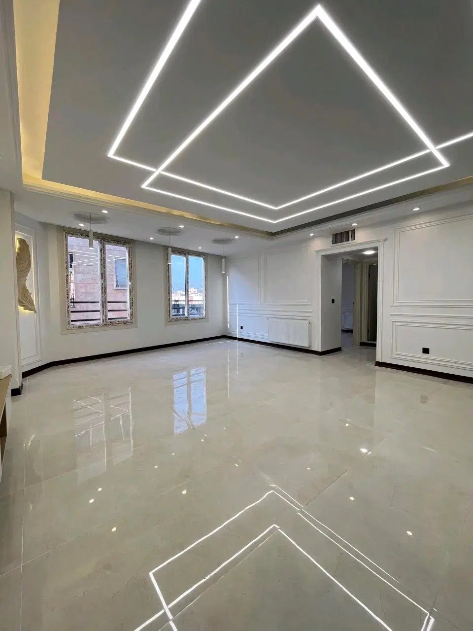 ۸۶مترشاهکارِنقشه ونور،مشاعات شیک وساختمان خوش‌ساخت