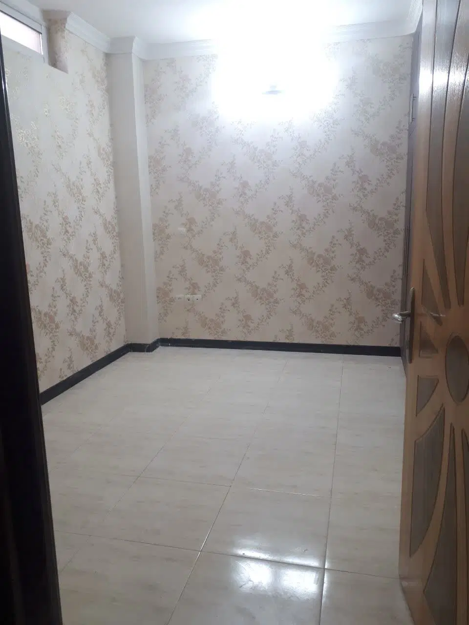 دو خوابه 110 متری با حیاط اختصاص چهارباغ بالا