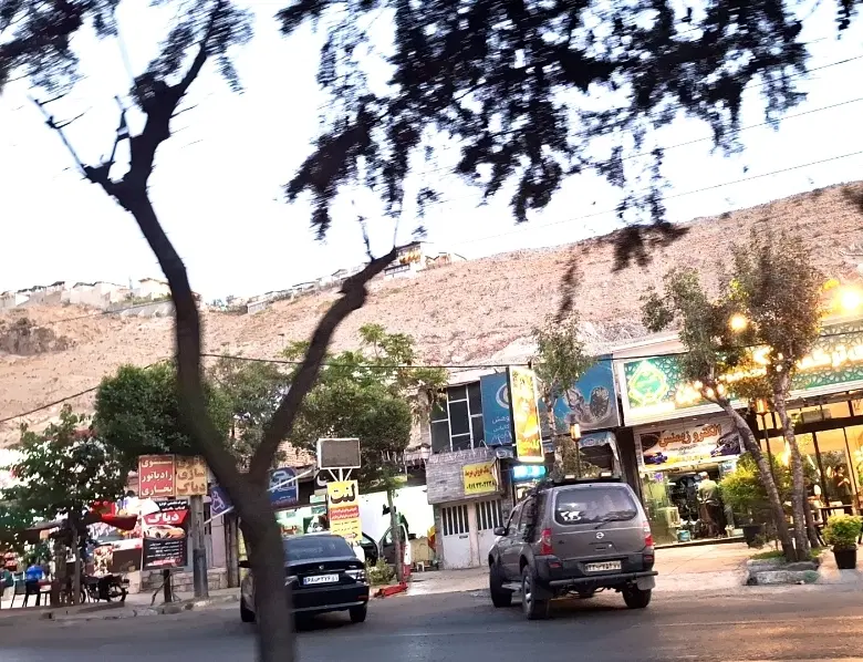 ملک تجاری مسکونی دو کله بر خیابان اصلی رودهن