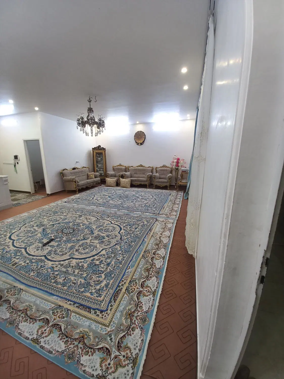 ویلایی لوکس۳ خواب نوساز ( قابل تبدیل)